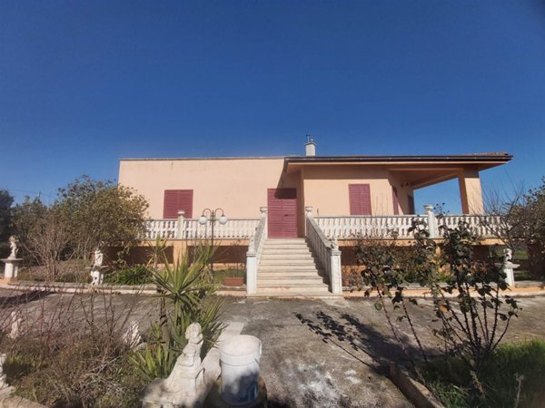 casa indipendente in vendita a Castellana Grotte