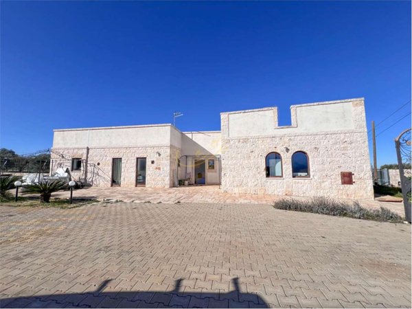 casa indipendente in vendita a Castellana Grotte