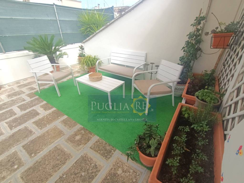 casa indipendente in vendita a Castellana Grotte