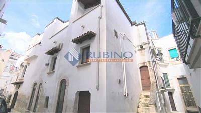 casa indipendente in vendita a Castellana Grotte