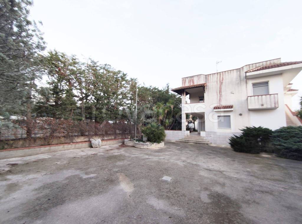 casa indipendente in vendita a Castellana Grotte