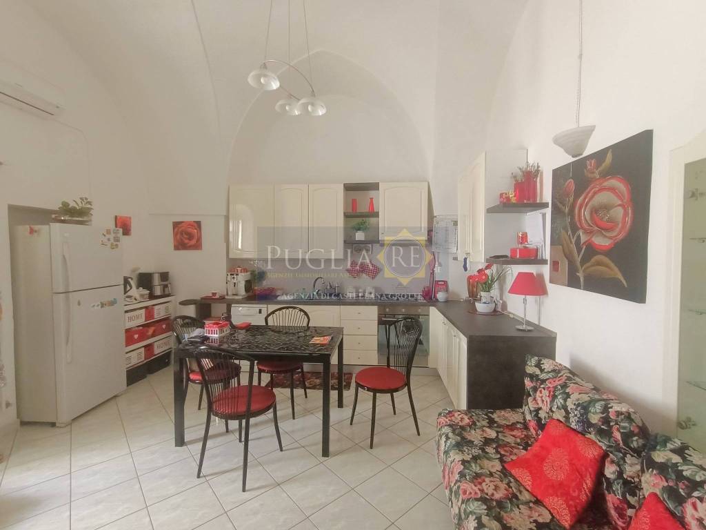 casa indipendente in vendita a Castellana Grotte