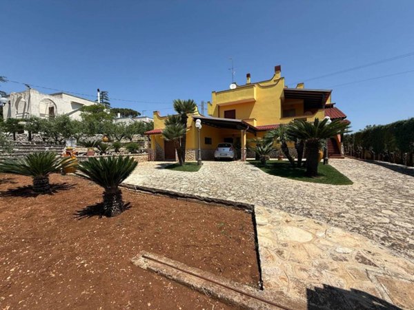casa indipendente in vendita a Castellana Grotte