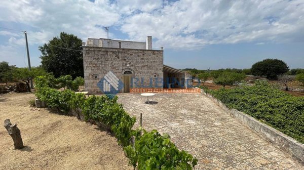 casa indipendente in vendita a Castellana Grotte