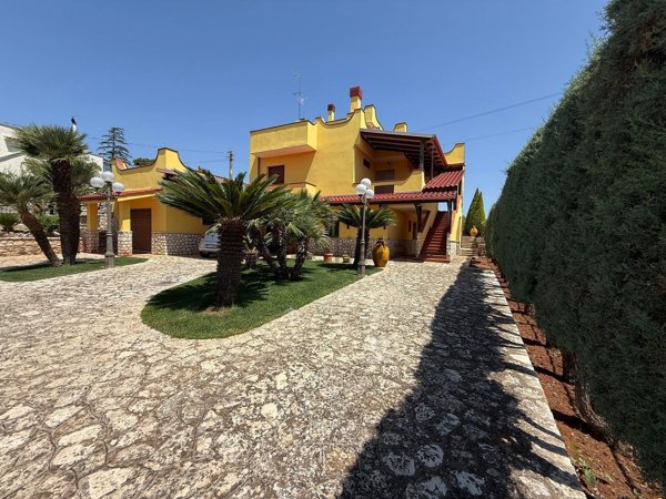 casa indipendente in vendita a Castellana Grotte