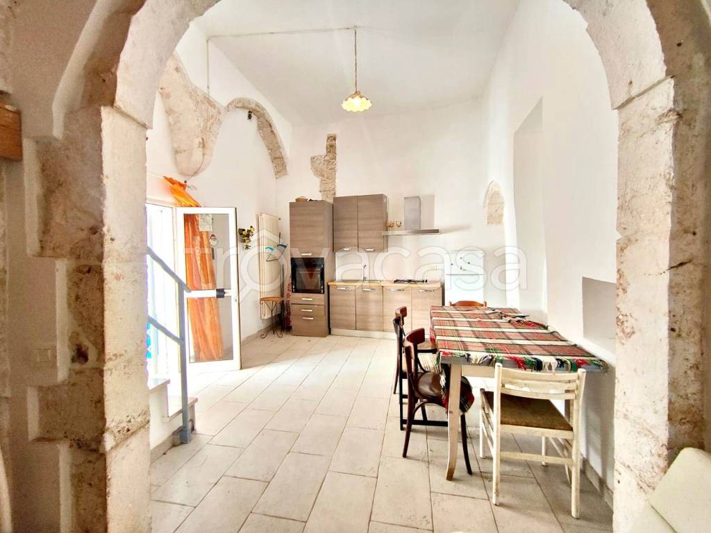 casa indipendente in vendita a Castellana Grotte