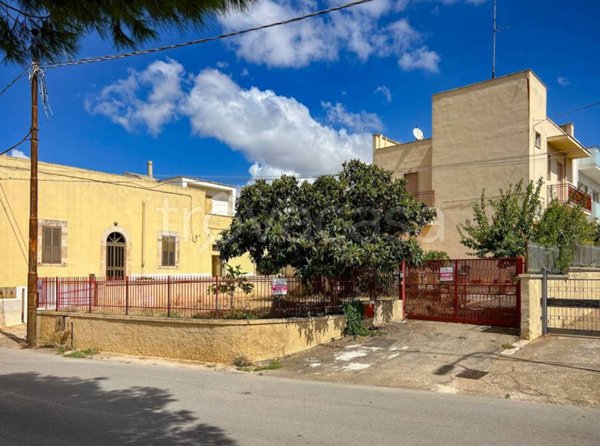 casa indipendente in vendita a Castellana Grotte