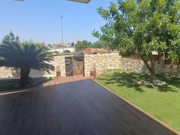casa indipendente in vendita a Castellana Grotte