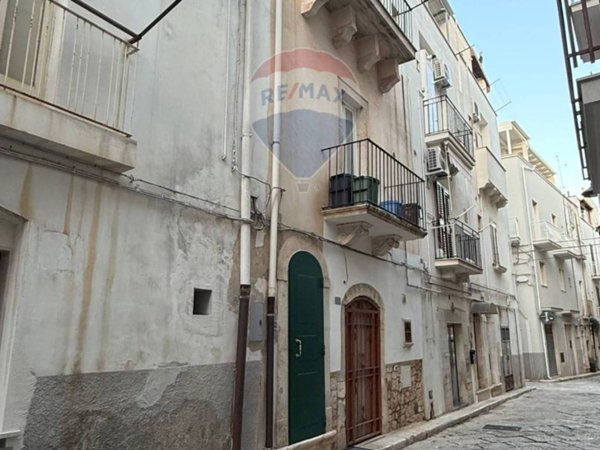 casa indipendente in vendita a Castellana Grotte