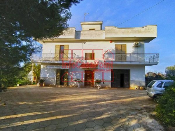 casa indipendente in vendita a Castellana Grotte