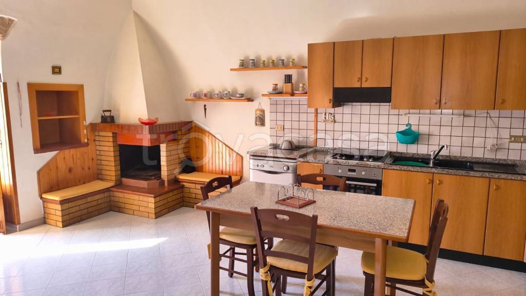 casa indipendente in vendita a Castellana Grotte