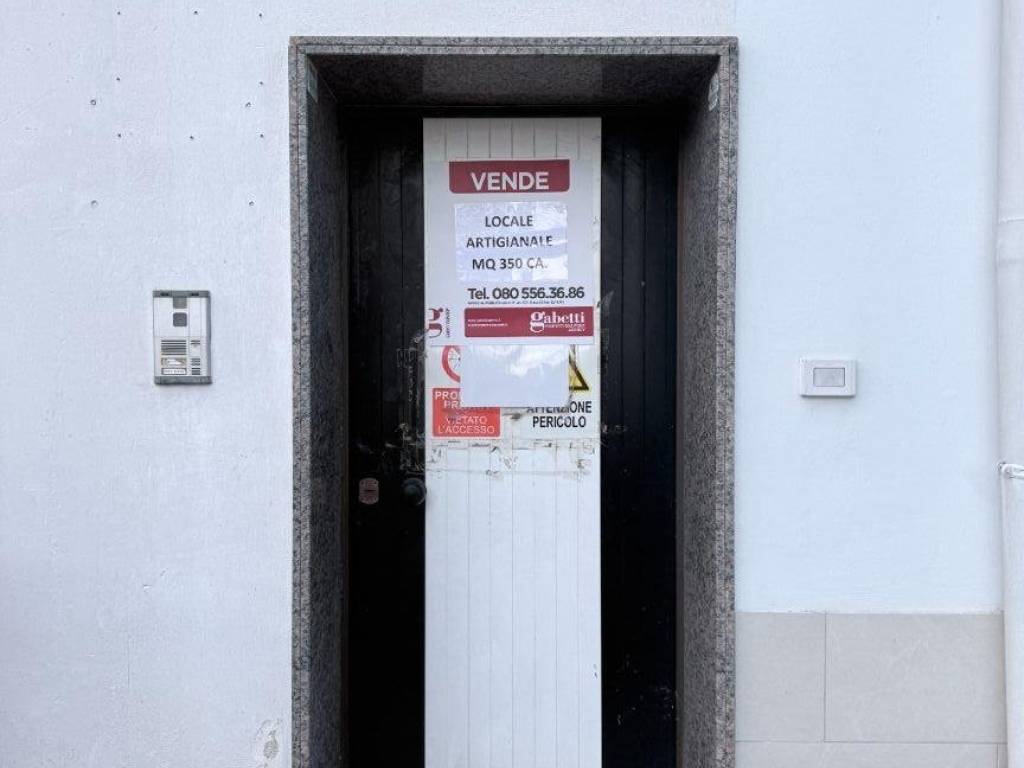 locale commerciale in vendita a Castellana Grotte