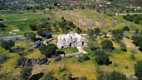 quadrivano in vendita a Castellana Grotte