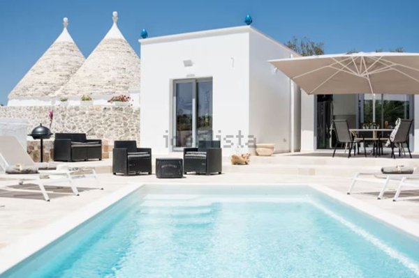 esavano in vendita a Castellana Grotte