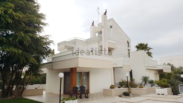 casa indipendente in vendita a Castellana Grotte