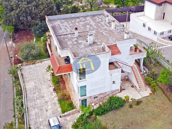 casa indipendente in vendita a Castellana Grotte