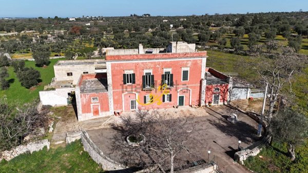 casa indipendente in vendita a Castellana Grotte