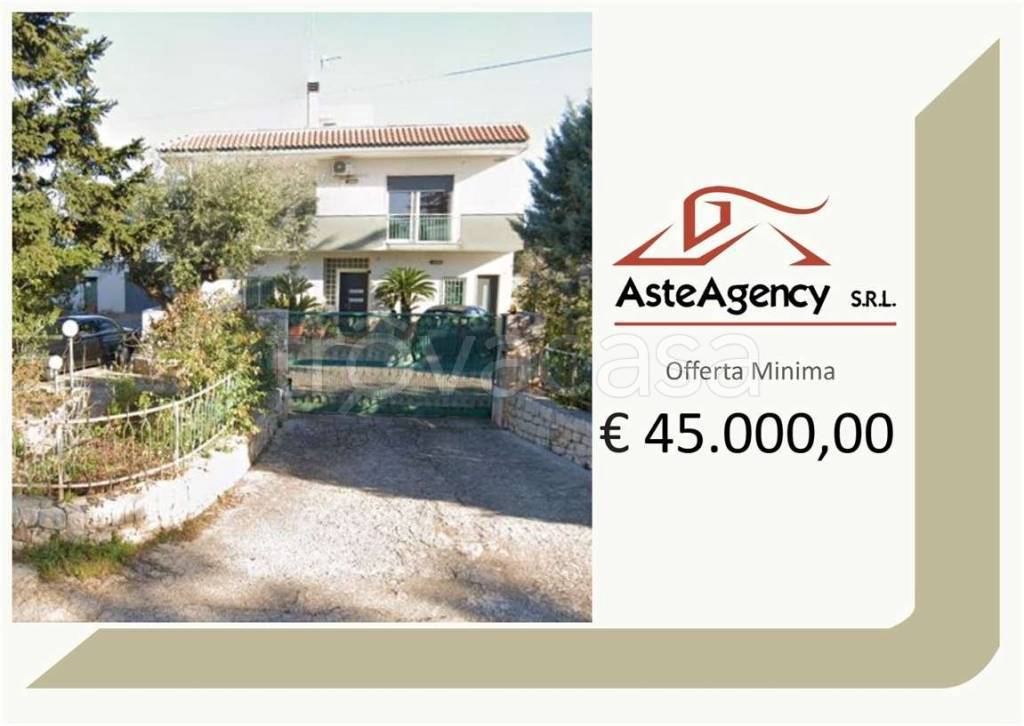 casa indipendente in vendita a Castellana Grotte