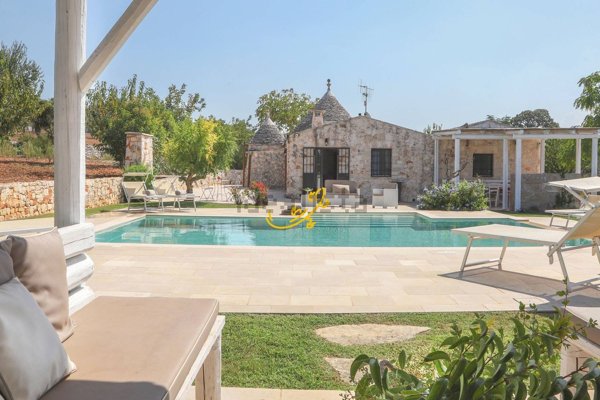 esavano in vendita a Castellana Grotte