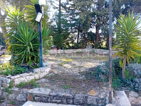 casa indipendente in vendita a Castellana Grotte