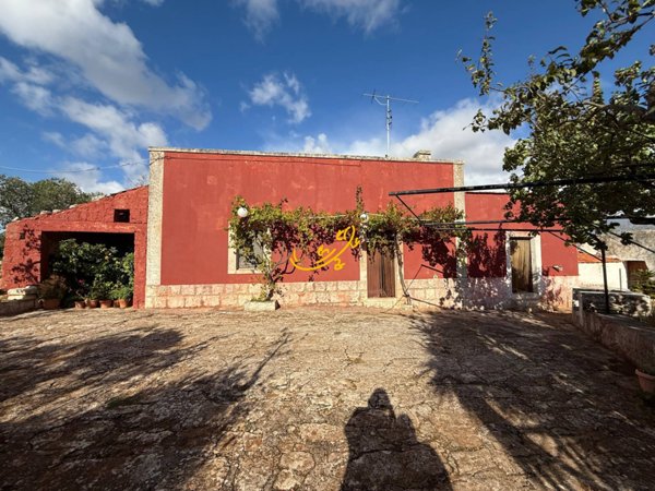 casa indipendente in vendita a Castellana Grotte