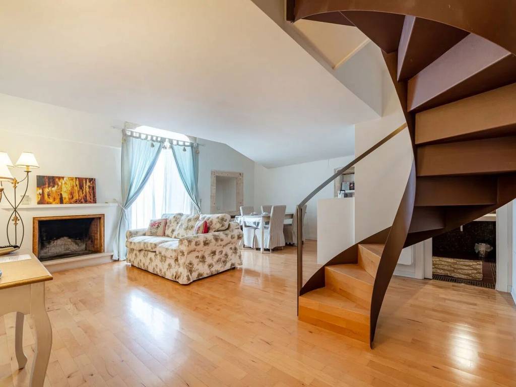 intera palazzina in vendita a Castellana Grotte