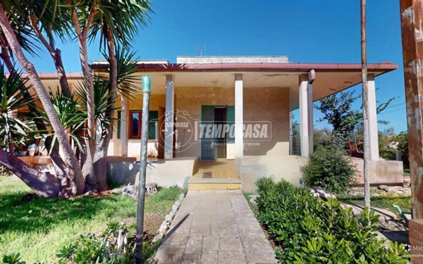 casa indipendente in vendita a Castellana Grotte