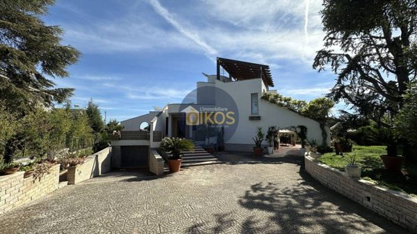 casa indipendente in vendita a Castellana Grotte