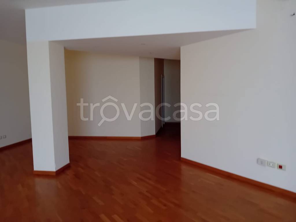 negozio in vendita a Castellana Grotte