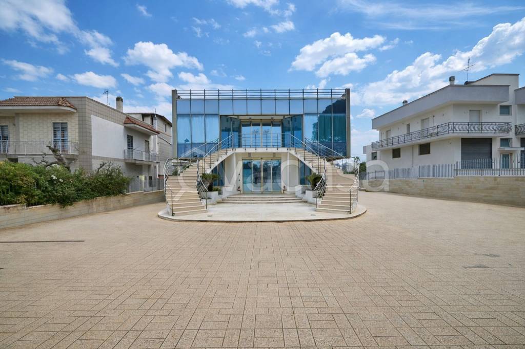 locale commerciale in vendita a Castellana Grotte