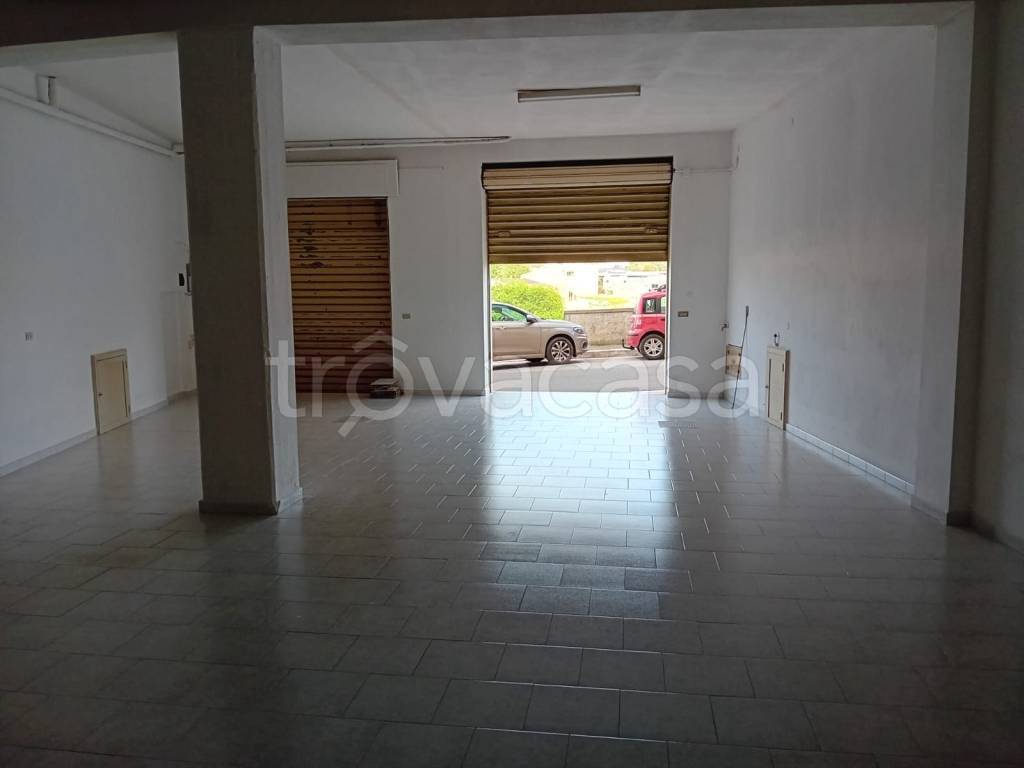 negozio in vendita a Castellana Grotte