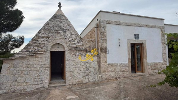 quadrivano in vendita a Castellana Grotte