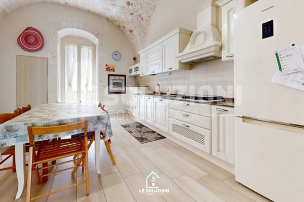 casa indipendente in vendita a Castellana Grotte