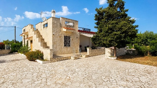 casa indipendente in vendita a Castellana Grotte