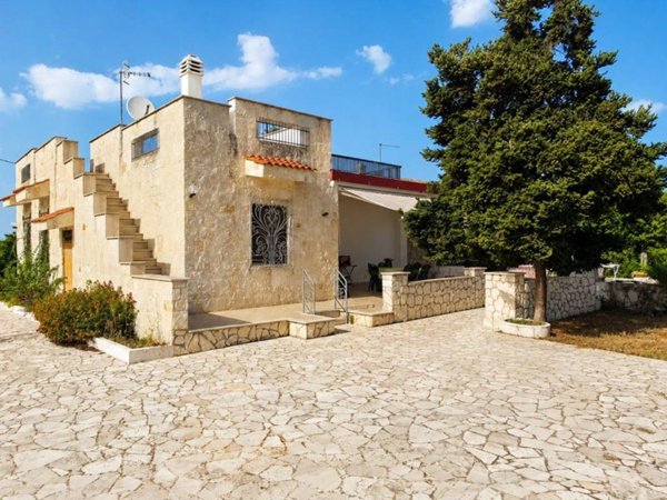 casa indipendente in vendita a Castellana Grotte