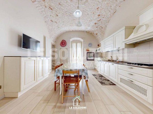 casa indipendente in vendita a Castellana Grotte