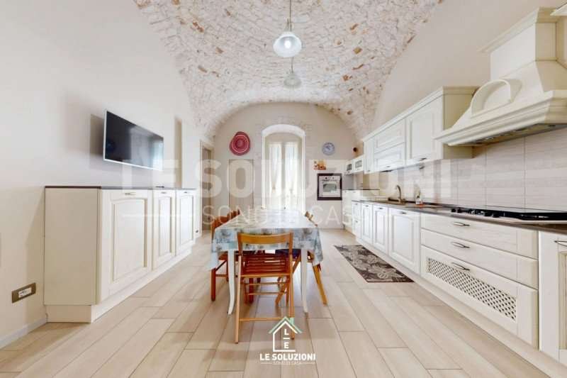 casa indipendente in vendita a Castellana Grotte
