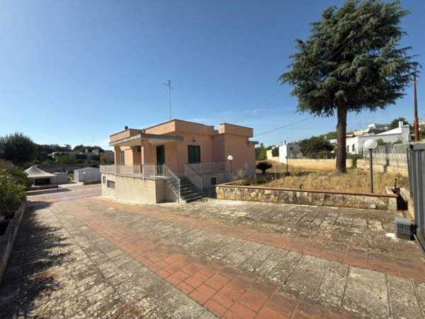 casa indipendente in vendita a Castellana Grotte