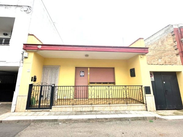 casa indipendente in vendita a Cellamare