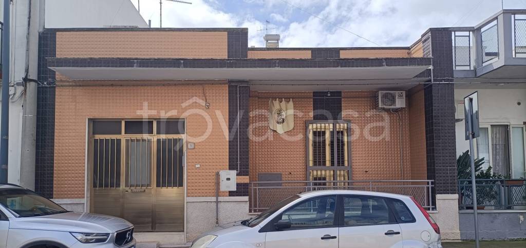 casa indipendente in vendita a Cellamare
