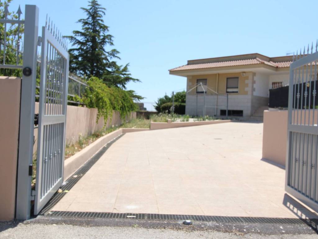 casa indipendente in vendita a Cellamare