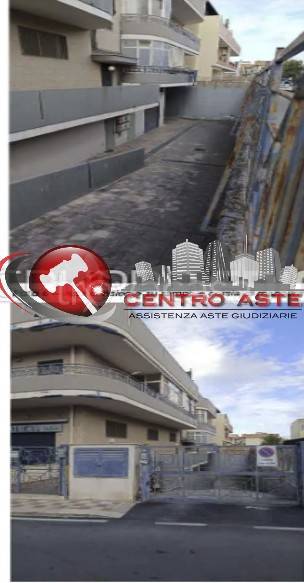 locale commerciale in vendita a Cellamare