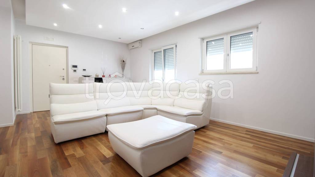 casa indipendente in vendita a Cellamare