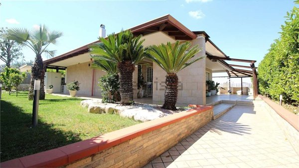 casa indipendente in vendita a Cellamare