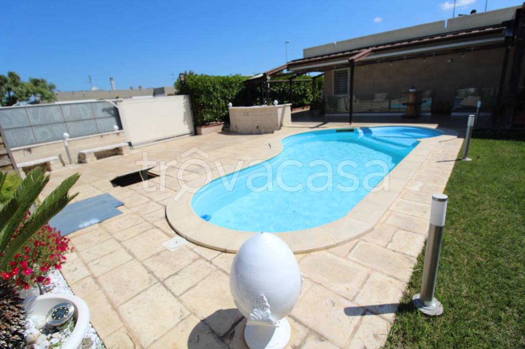 casa indipendente in vendita a Cellamare