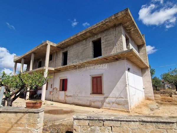 casa indipendente in vendita a Conversano