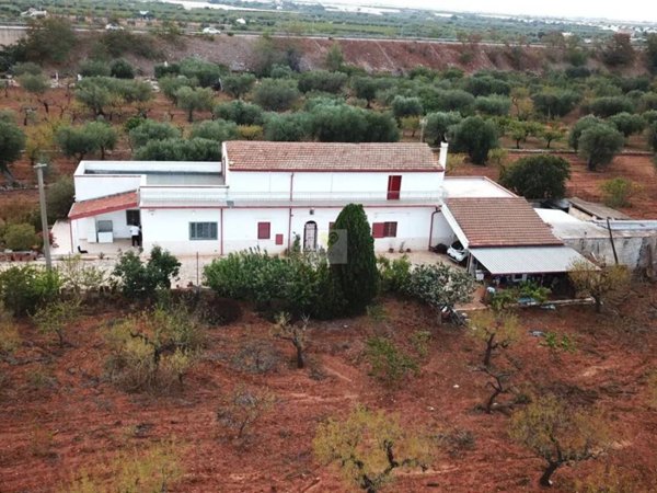 casa indipendente in vendita a Conversano