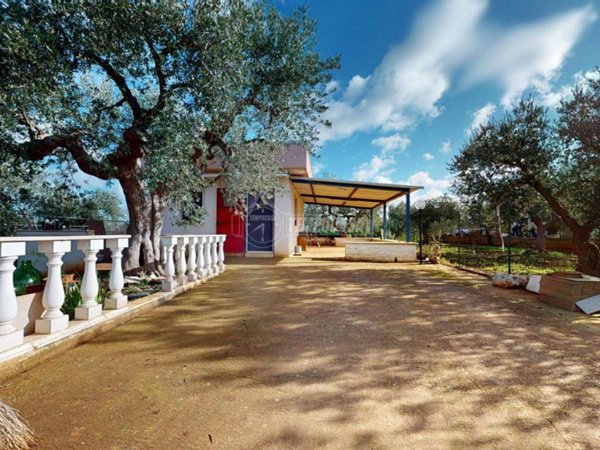 casa indipendente in vendita a Conversano