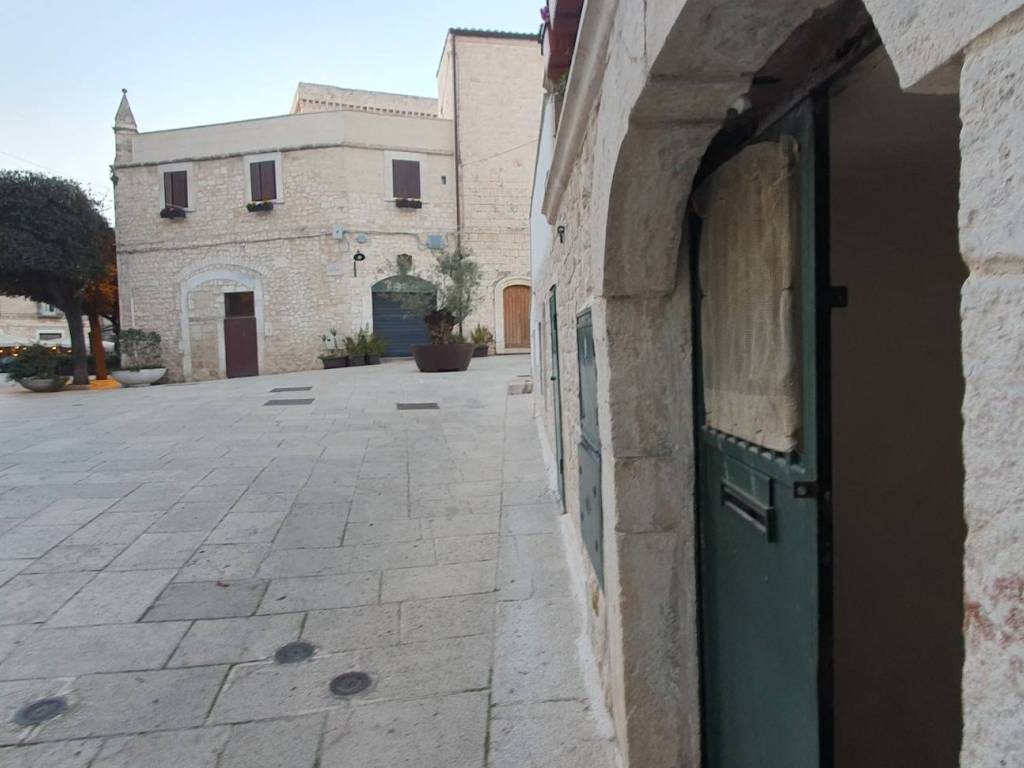 locale commerciale in vendita a Conversano