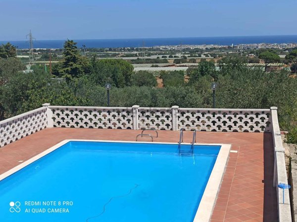 casa indipendente in vendita a Conversano